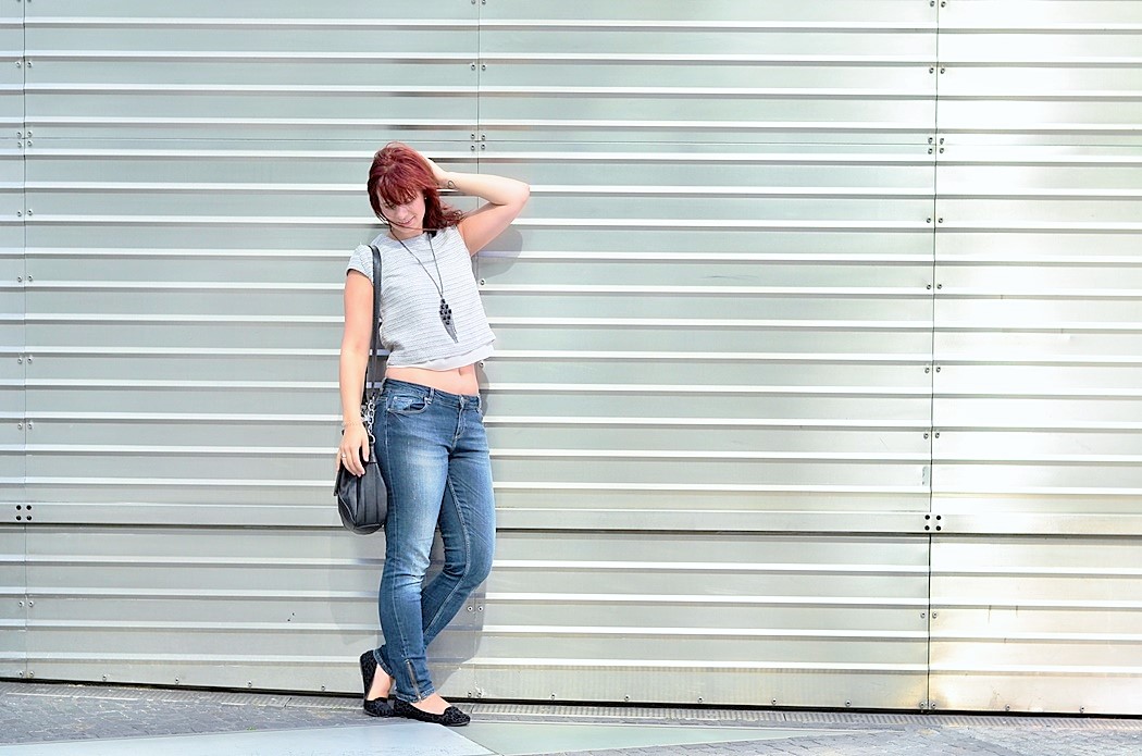 Outfitpost_Fair Fashion_bauchfrei_Jeans kombinieren_bauchfreies Shirt_Hessnatur_slow fashion_Slow Fashion Blogger_Fair Fashion Blogger_Annanikabu_Fashionblog (1)