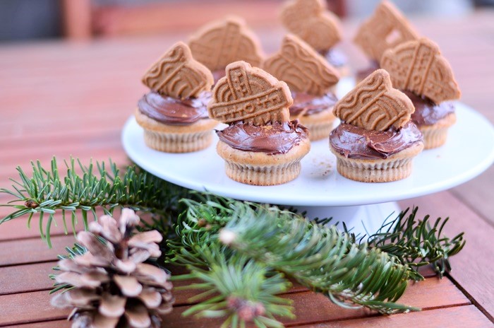 Spekulatius-Zimt Cupcakes, Weihnachts Cupcakes, Cupcakes mit Zimt, Zimtcupcakes, Muffins backen, backen mit Spekulatius, Weihnachtsrezept, Annanikabu, Blogger Adventskalender, 2