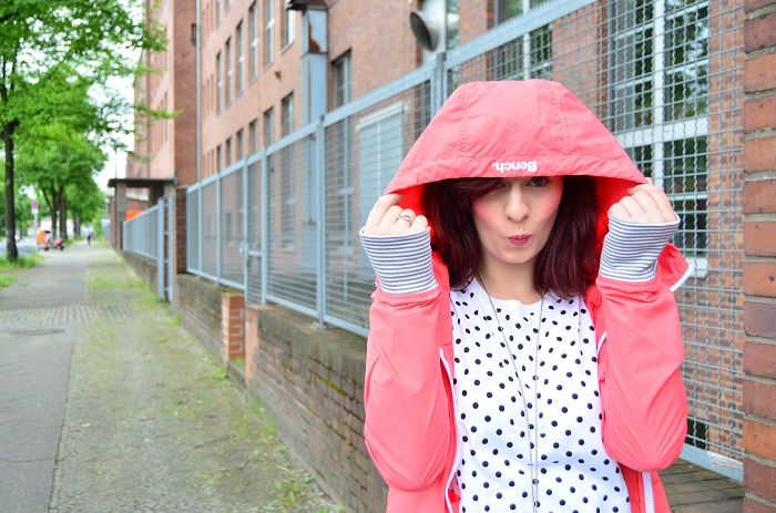 Bench_Outfitpost_Jacke-von-Bench_Bench-Jacke_Outfit-mit-Bench-Jacke_Annanikabu_Bench-Outfit_Berlin_11