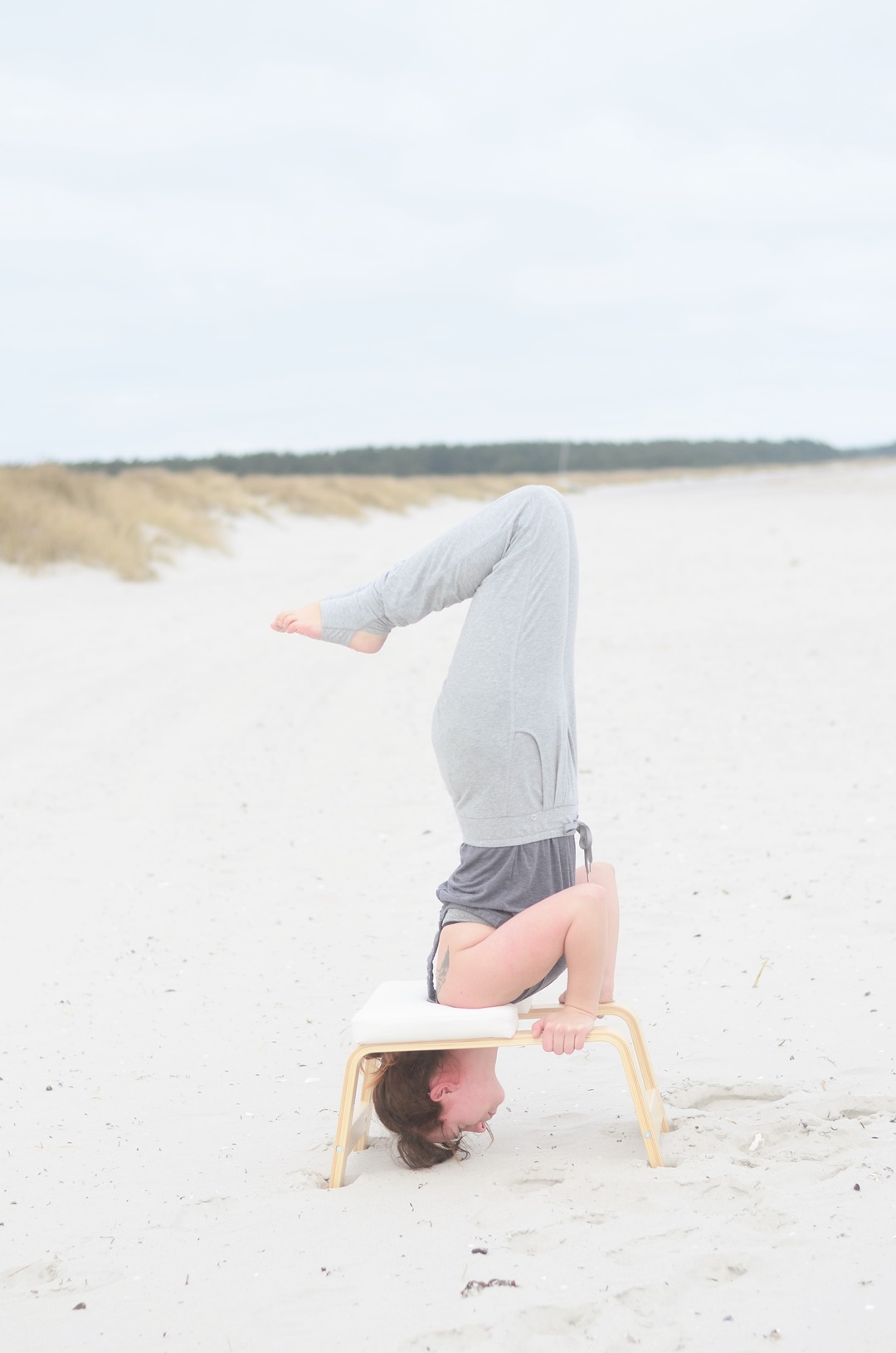 Feedup_Feedup Trainer_Handstand_Schulterstand_Sport am Meer_Ostsee_Sport am Strand_Annanikabu_Yoga_Yoga am Meer_Yoga am Strand_Fitnessblog (12)