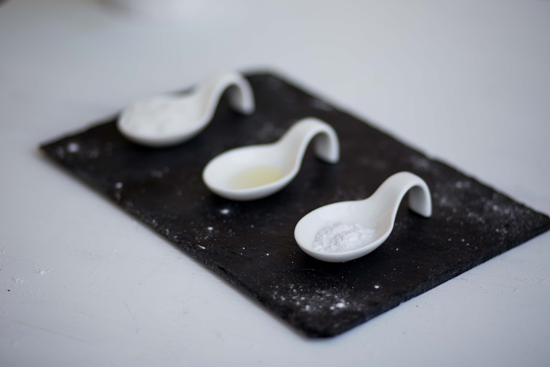 DIY-Zahnpasta_plastikfrei_plastikfrei-im-Badezimmer_selbstgemachte-Zahnpasta_Zanhpasta-selber-machen_Annanikabu_nachhaltig-leben